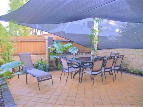 Terrific Townhouse - Port Augusta Accommodation 2