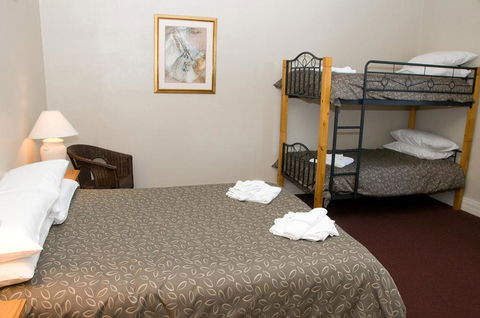 The Alpine Hotel - Port Augusta Accommodation 2