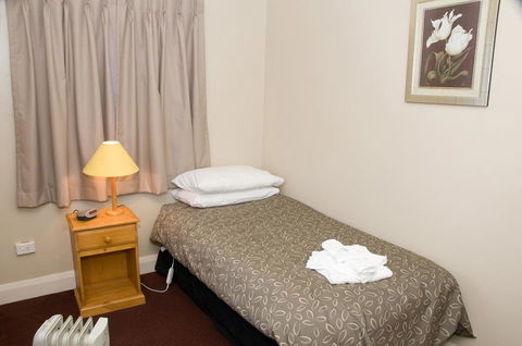 The Alpine Hotel - Port Augusta Accommodation 3