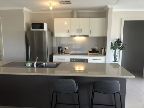The Baltimore - Family Home Getaway - Port Augusta Accommodation 0