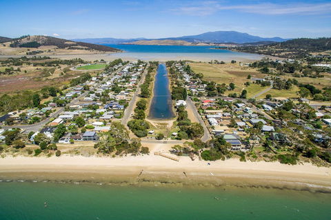 Aqua Beachfront! - Port Augusta Accommodation 18