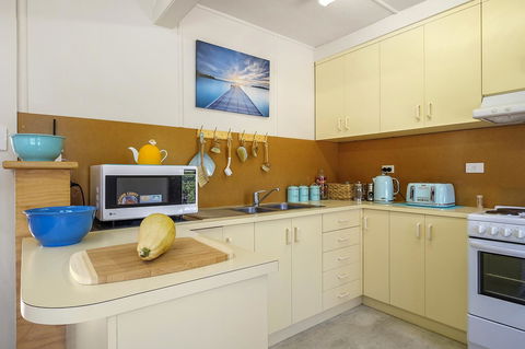Aqua Beachfront! - Port Augusta Accommodation 17