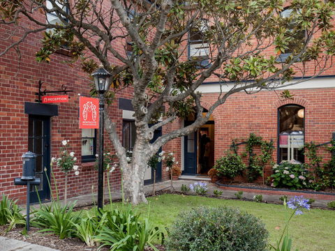 Montacute Boutique Bunkhouse - Port Augusta Accommodation 22