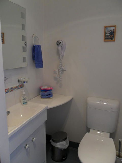 Freycinet Waters - Port Augusta Accommodation 16