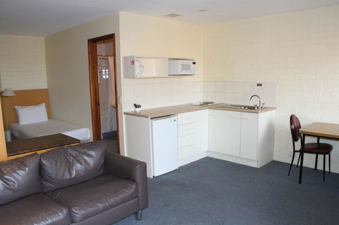 Bay Hotel Apartments - Port Augusta Accommodation 28