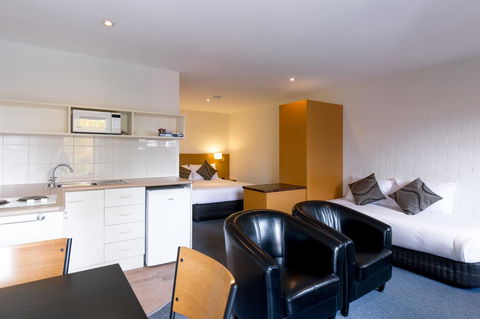 Bay Hotel Apartments - Port Augusta Accommodation 15
