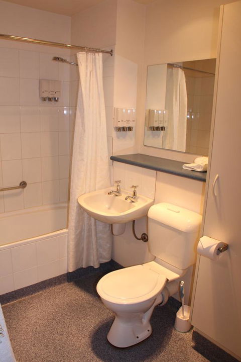 Bay Hotel Apartments - Port Augusta Accommodation 27