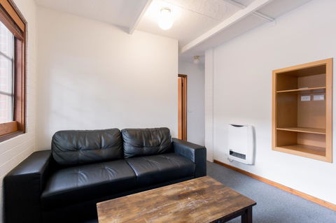 Bay Hotel Apartments - Port Augusta Accommodation 2