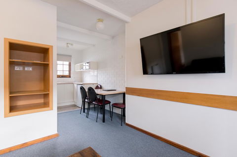 Bay Hotel Apartments - Port Augusta Accommodation 36