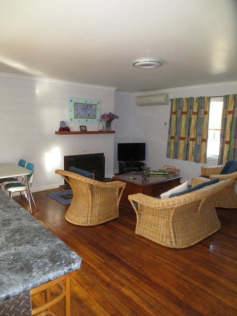 Orford Prosser Holiday Units - Port Augusta Accommodation 0