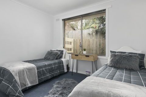 Elkie Villa - 2 Bedroom Unit - Burnie - Port Augusta Accommodation 2