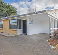Elkie Villa - 2 Bedroom Unit - Burnie - Port Augusta Accommodation
