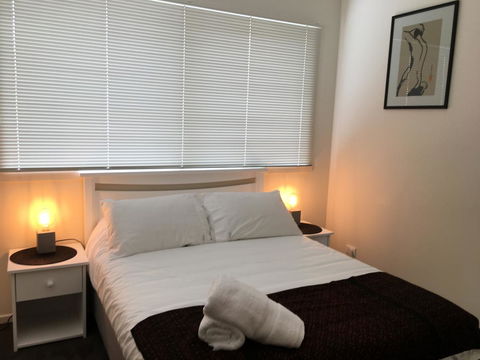 4 At 8 Townhouse Newcastle St - Port Augusta Accommodation 2