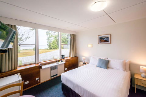 Pedder Wilderness Lodge - Port Augusta Accommodation 2