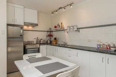 Moonrise View Apartment - Port Augusta Accommodation 5