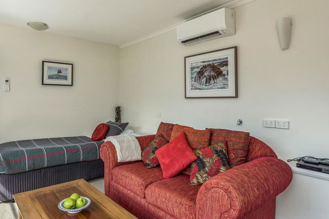 Moonrise View Apartment - Port Augusta Accommodation 2