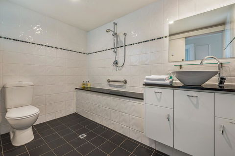 Moonrise View Apartment - Port Augusta Accommodation 3