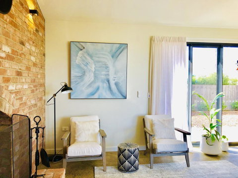 EMBRACING EVANDALE - Hosted By L'Abode Accommodation - Port Augusta Accommodation 9