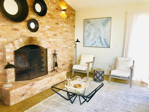 EMBRACING EVANDALE - Hosted By L'Abode Accommodation - Port Augusta Accommodation 8