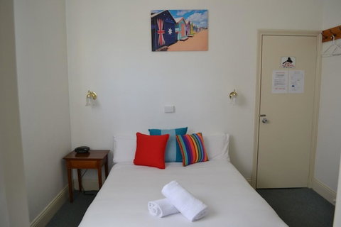 Point Lonsdale Guest House - Port Augusta Accommodation 11