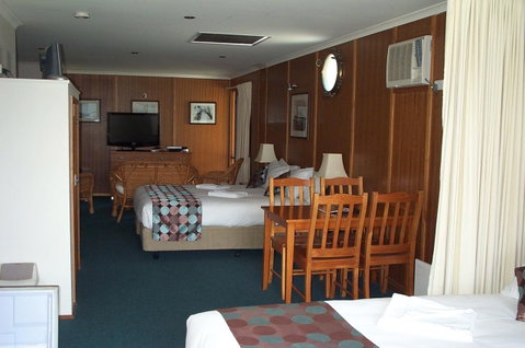 Point Lonsdale Guest House - Port Augusta Accommodation 2