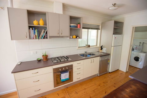 Flora Hill Creek Views - Port Augusta Accommodation 4
