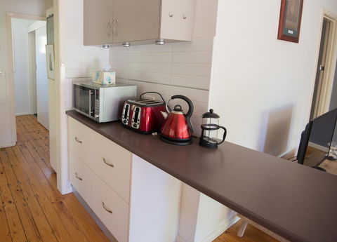 Flora Hill Creek Views - Port Augusta Accommodation 12