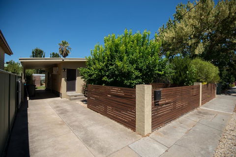 Flora Hill Creek Views - Port Augusta Accommodation 16