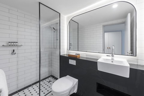 The Savoy Hotel On Little Collins Melbourne - Port Augusta Accommodation 14
