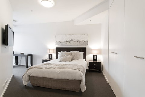 Docklands Private Collection - NEWQUAY - Port Augusta Accommodation 44