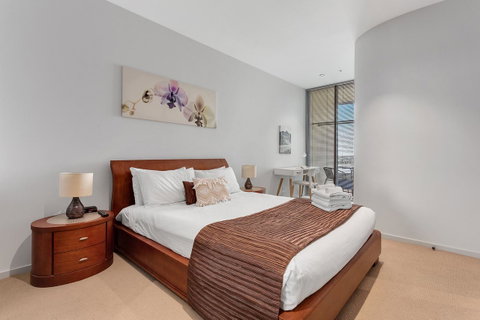 Docklands Private Collection - NEWQUAY - Port Augusta Accommodation 3