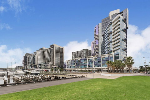 Docklands Private Collection - NEWQUAY - Port Augusta Accommodation 0