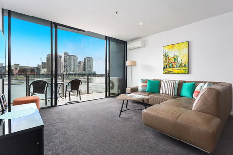 Docklands Private Collection - NEWQUAY - Port Augusta Accommodation 9