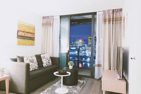 Riverside Docklands S Collection - Port Augusta Accommodation 5