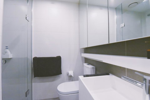 Riverside Docklands S Collection - Port Augusta Accommodation 8