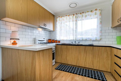 Uptown Frankston - Port Augusta Accommodation 10