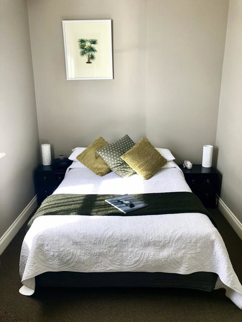 Athelstane House - Port Augusta Accommodation 6