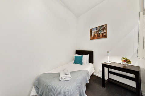 Signature Waterfront Apartments - Port Augusta Accommodation 1