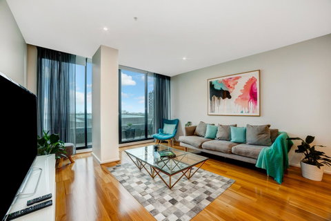 Signature Waterfront Apartments - Port Augusta Accommodation 15