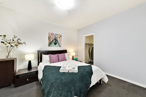 Signature Waterfront Apartments - Port Augusta Accommodation 2