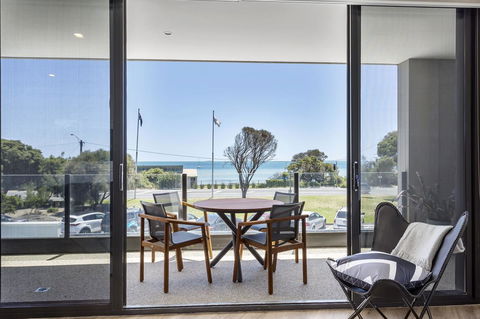 Blairgowrie Apartment 1 - On The Beach - Port Augusta Accommodation 0
