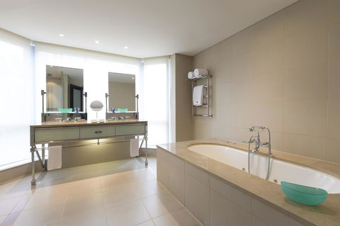 The Westin Melbourne - Port Augusta Accommodation 4