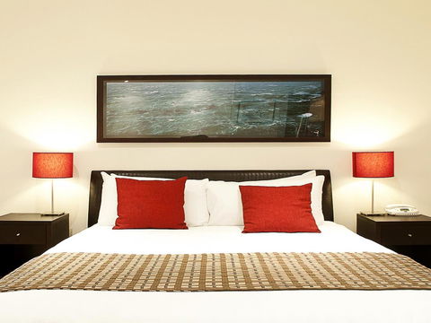 The Waves Apartments - Port Augusta Accommodation 9