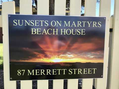 Sunsets On Martyrs Luxury Coastal Beach House Peterborough - Port Augusta Accommodation 21