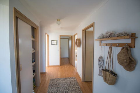 Sunsets On Martyrs Luxury Coastal Beach House Peterborough - Port Augusta Accommodation 19