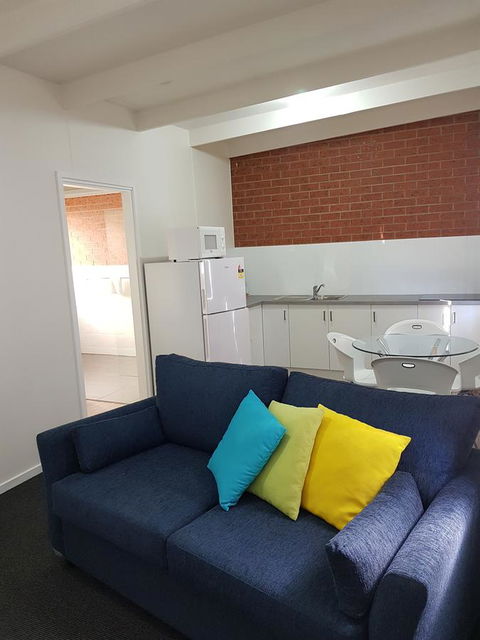 Beachcomber Holiday Units - Port Augusta Accommodation 13