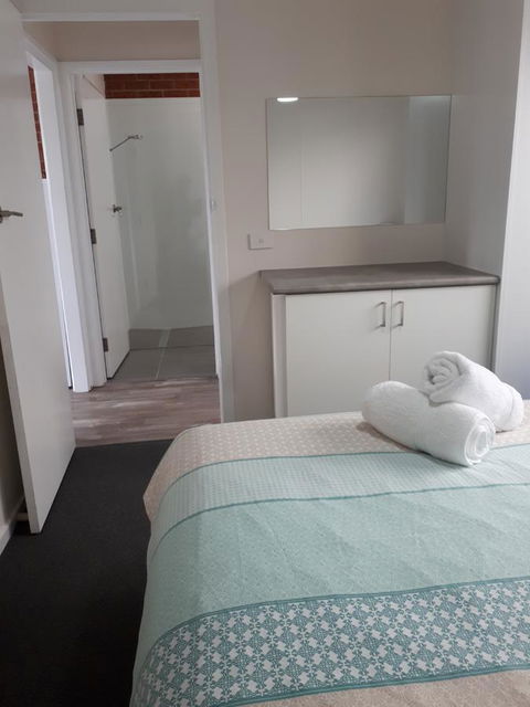 Beachcomber Holiday Units - Port Augusta Accommodation 9