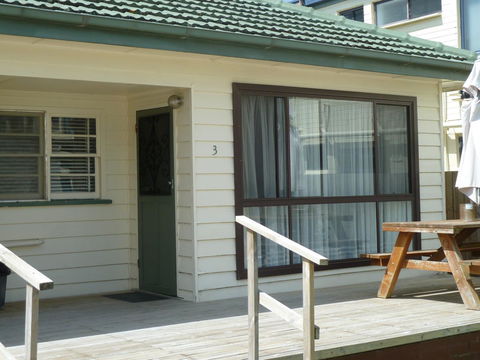 Beachcomber Holiday Units - Port Augusta Accommodation 24