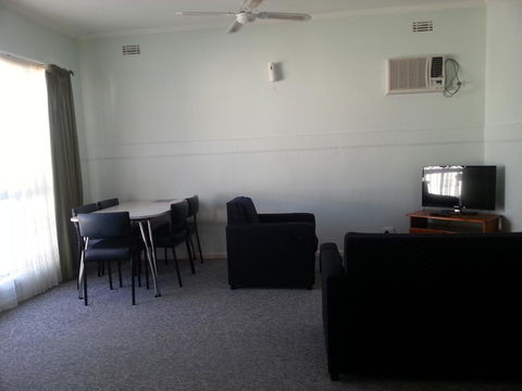 Beachcomber Holiday Units - Port Augusta Accommodation 36