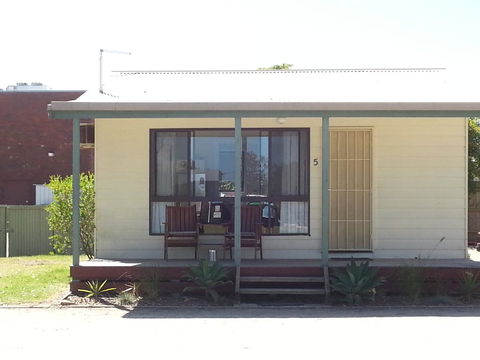 Beachcomber Holiday Units - Port Augusta Accommodation 21
